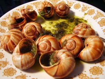 Σαλιγκάρια μπουμπουριστά - Κρητική νηστεία