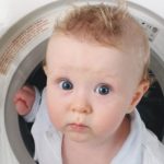 Πλύσιμο βρεφικών ρούχων και πανών